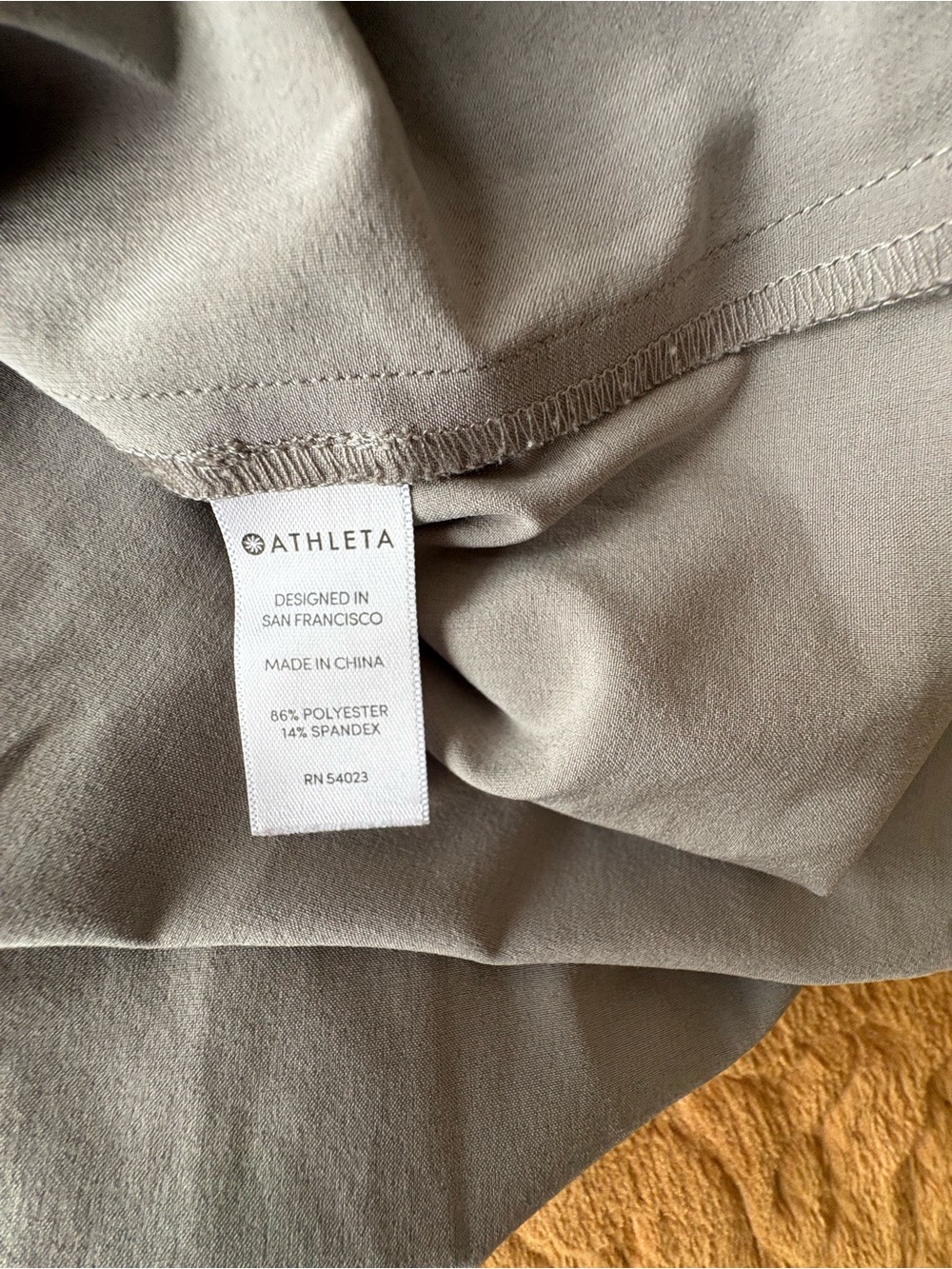 Athlete Rincon Dress in Silver grey Size XS silky fabric lightweight - Picture 8 of 9